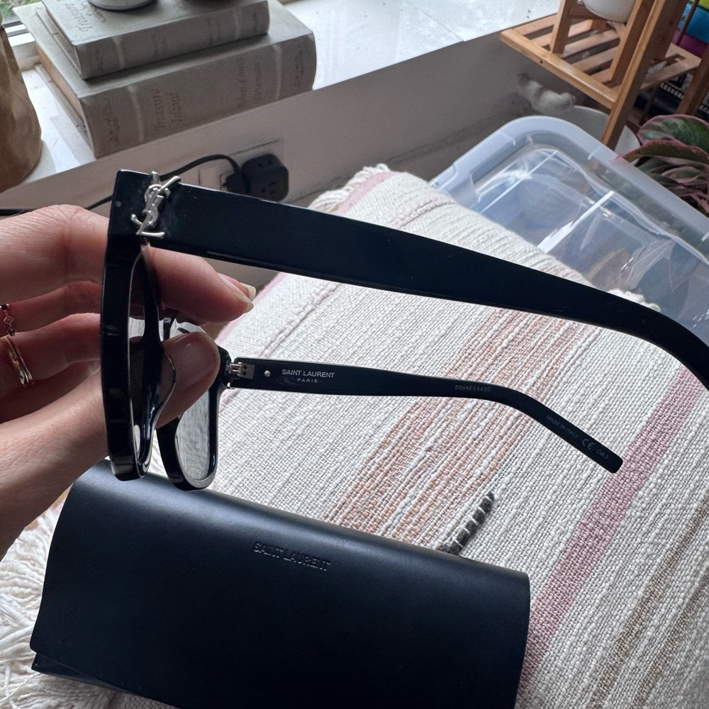 SAINT LAURENT SL M40 Black/Grey 54/18/140 women Sunglasses - Picture 4 of 6